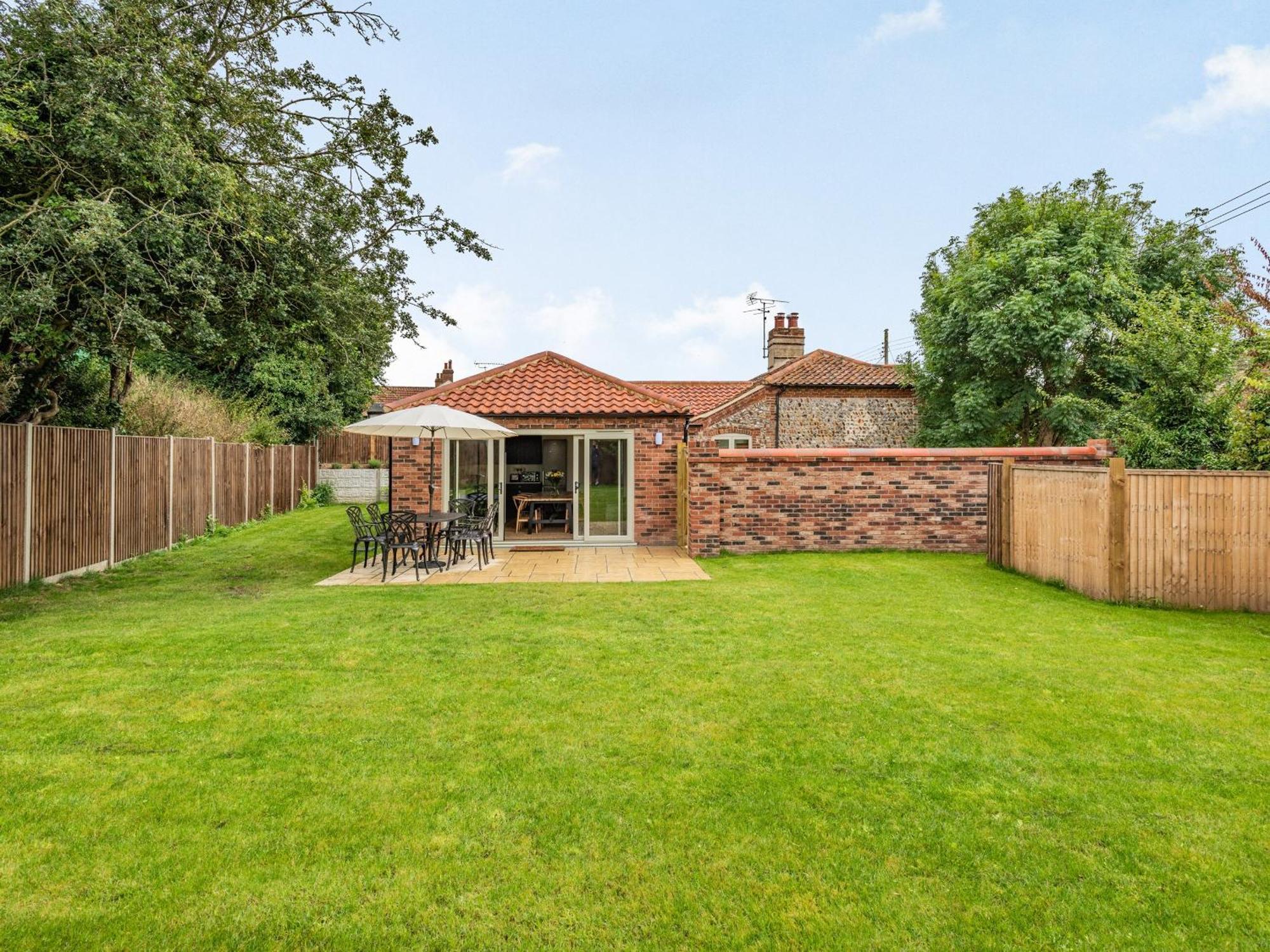 Clematis Cottage Thorpe Market Exterior foto